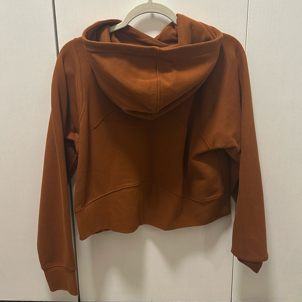 Lululemon sweatshirts crop